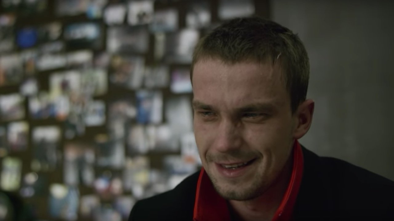 Call DiCaprio! Background