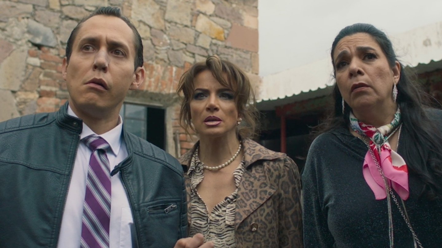 Familia Nacional Background