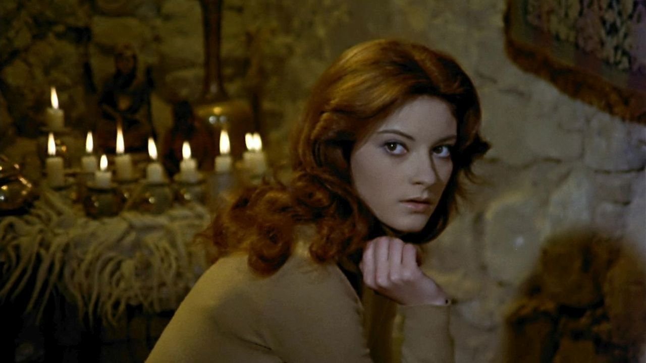 La maldición de la bestia Background