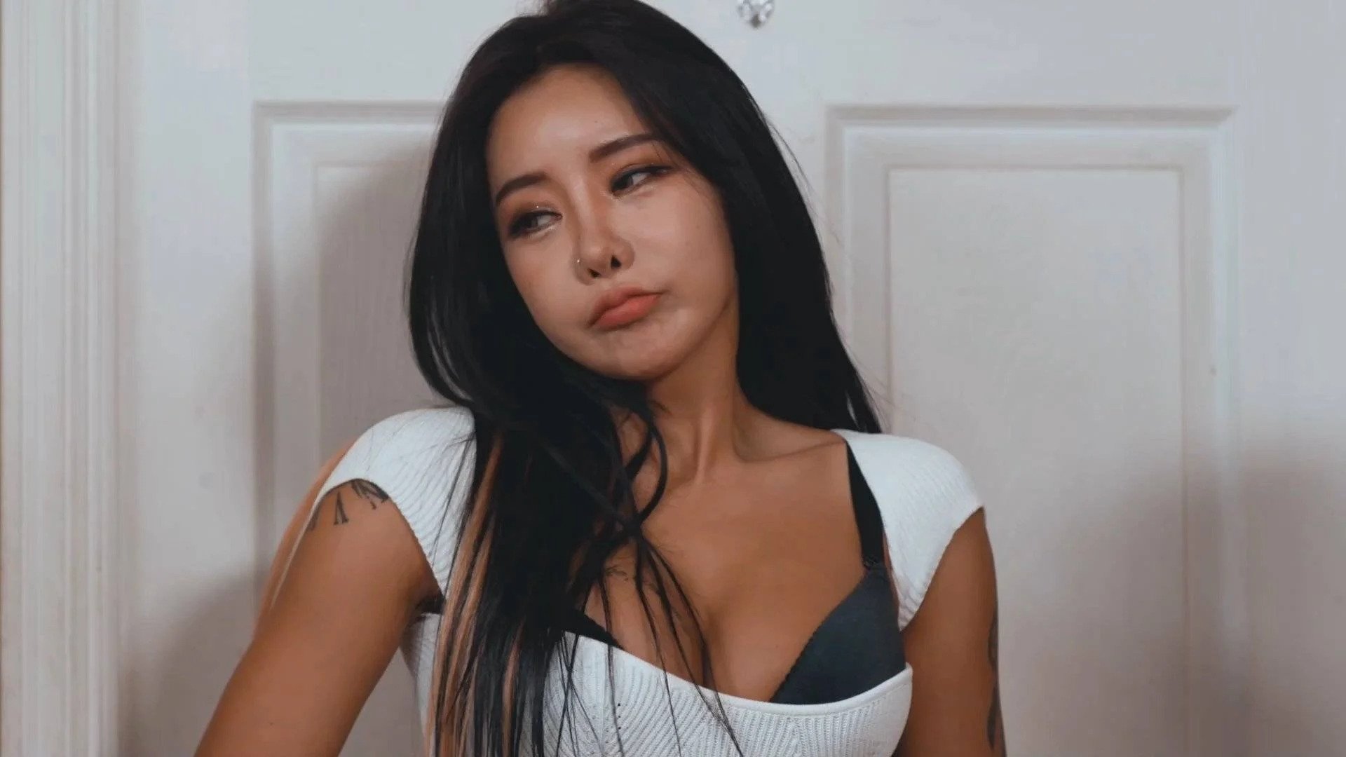 Taming The Younger Sister-in-Law Origin Background