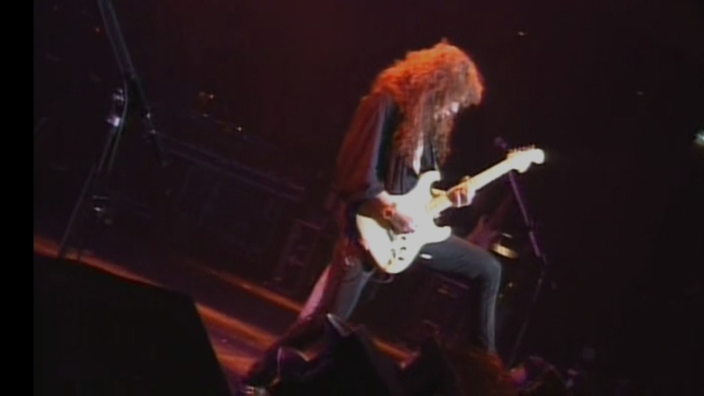 Yngwie Malmsteen: Live in Budokan Background