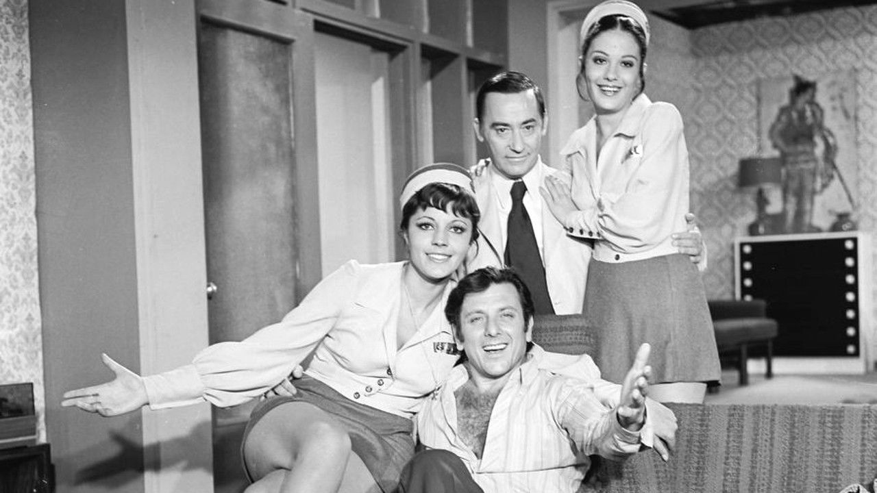 Ένας τρελλός τρελλός αεροπειρατής Background