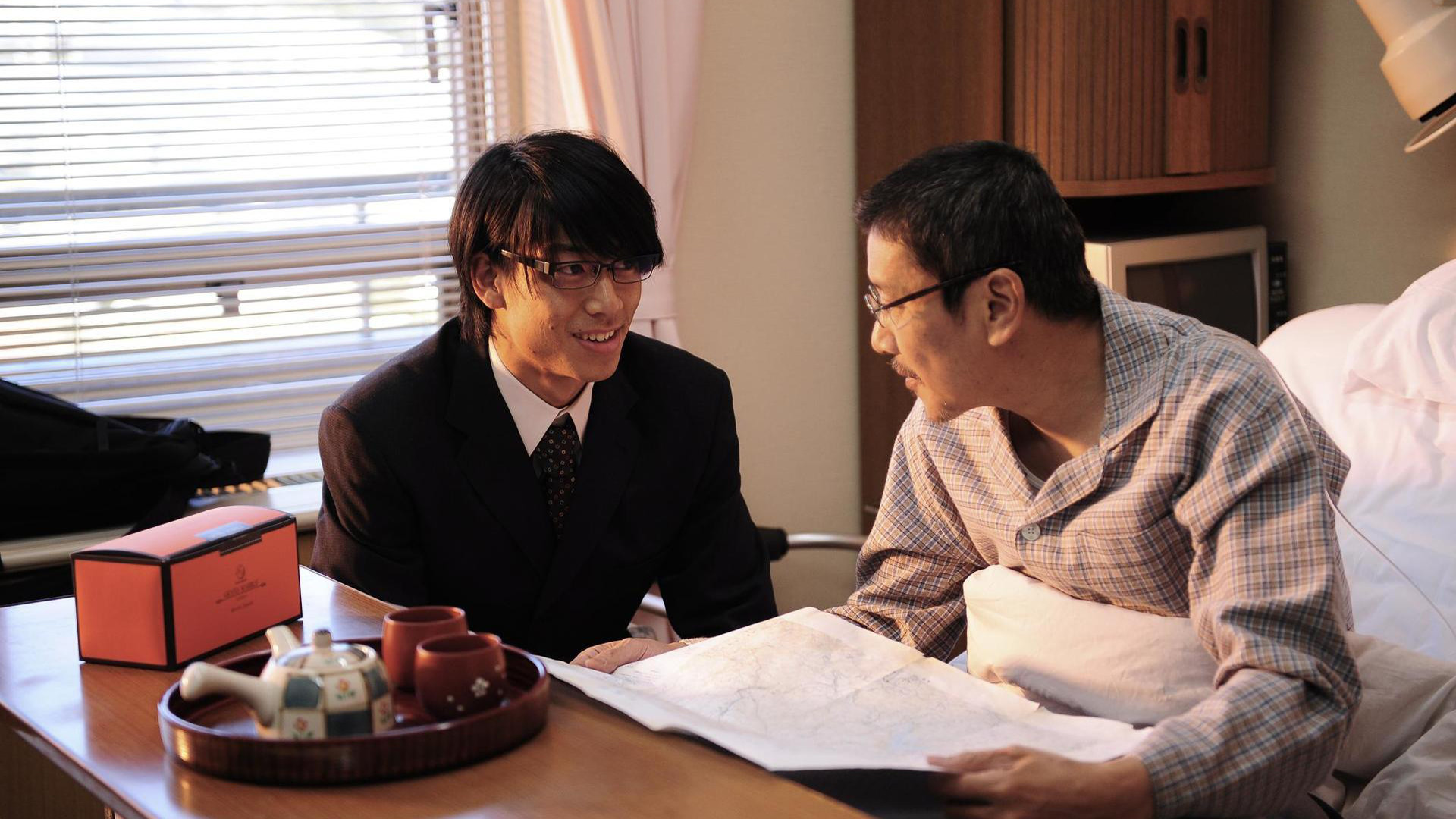 Be Sure to Share Background