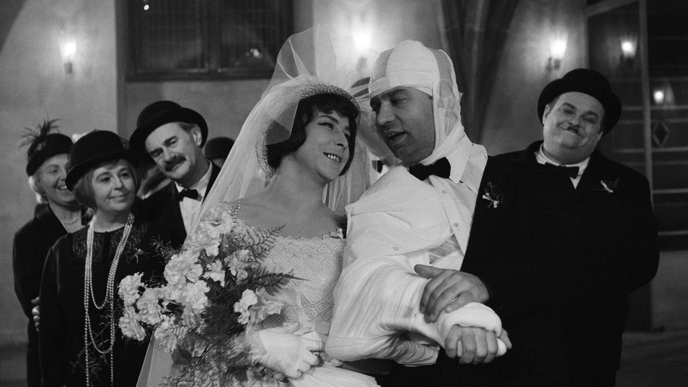 Svatební cesta aneb Ještě ne, Evžene! Background