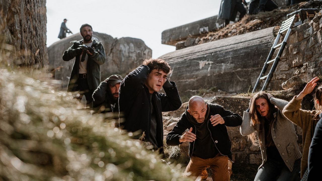 Prison Island Background