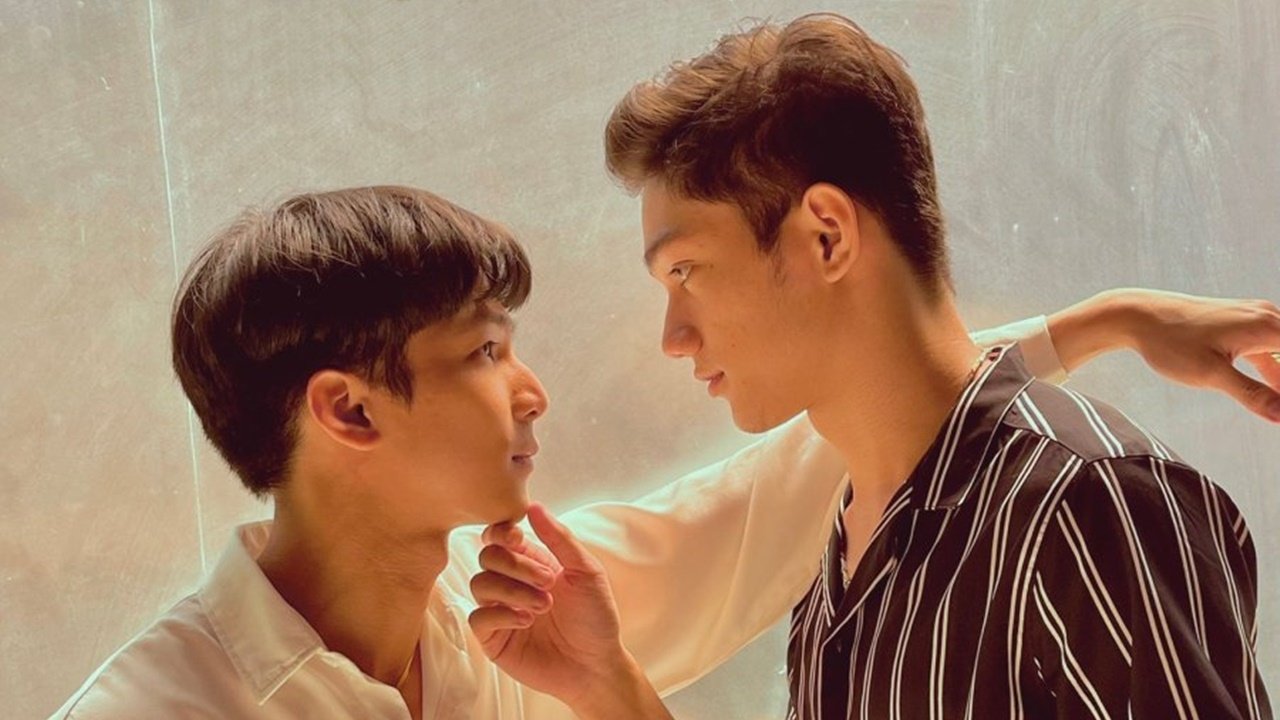 Tie The Not Background