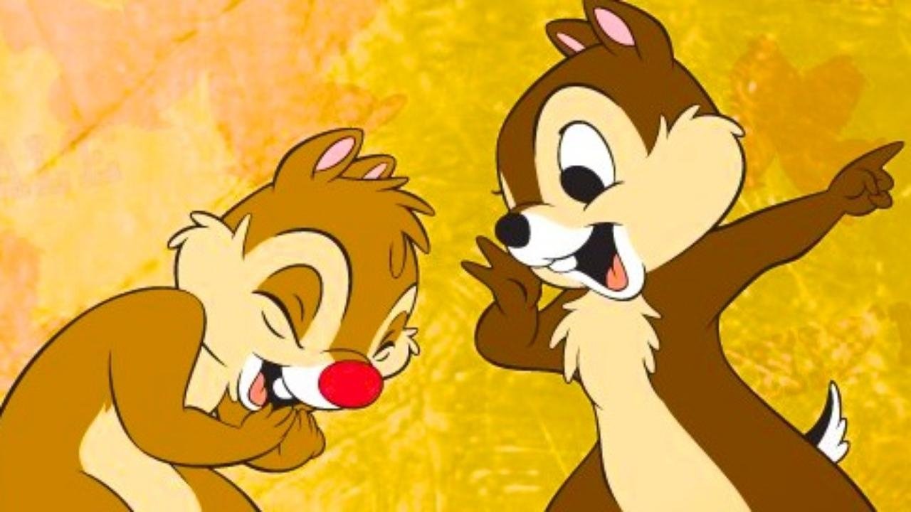Chip 'n Dale: Trouble in a Tree Background