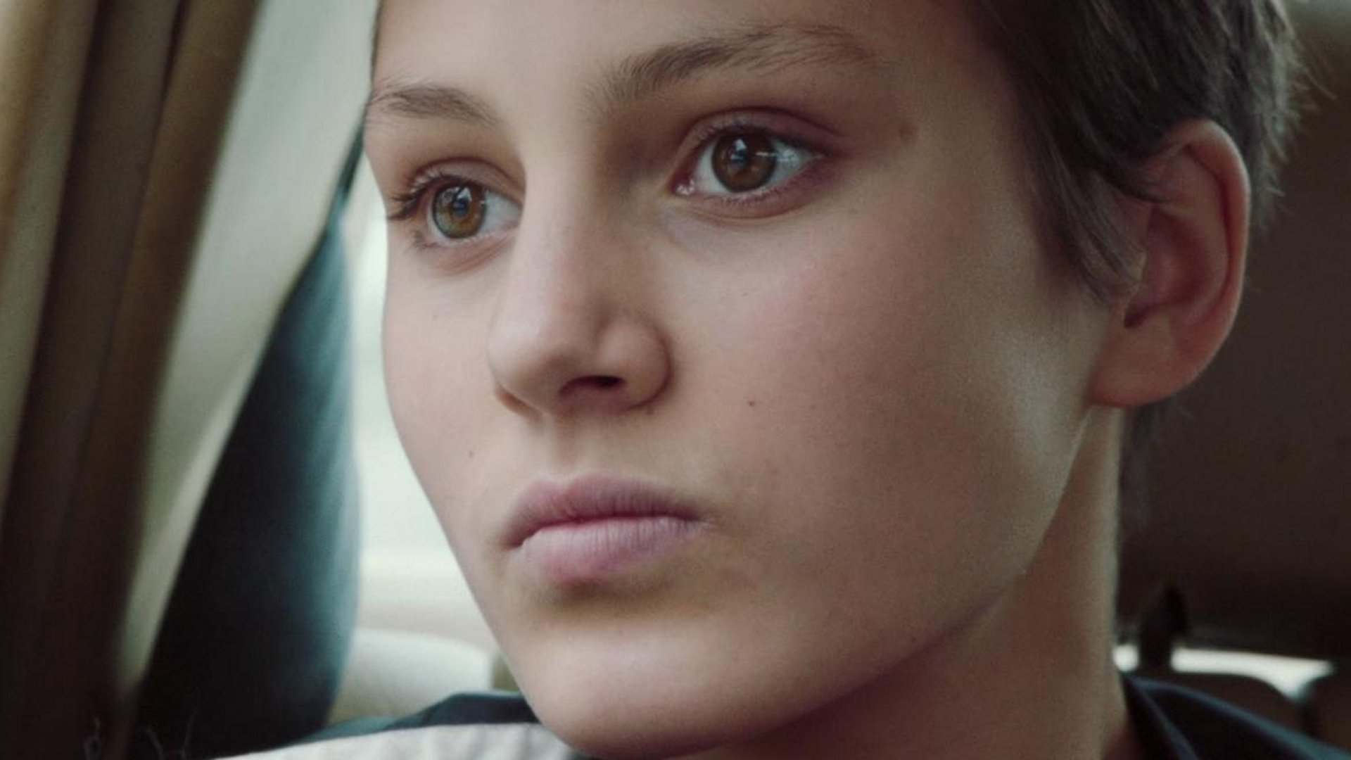 Framing Mom Background