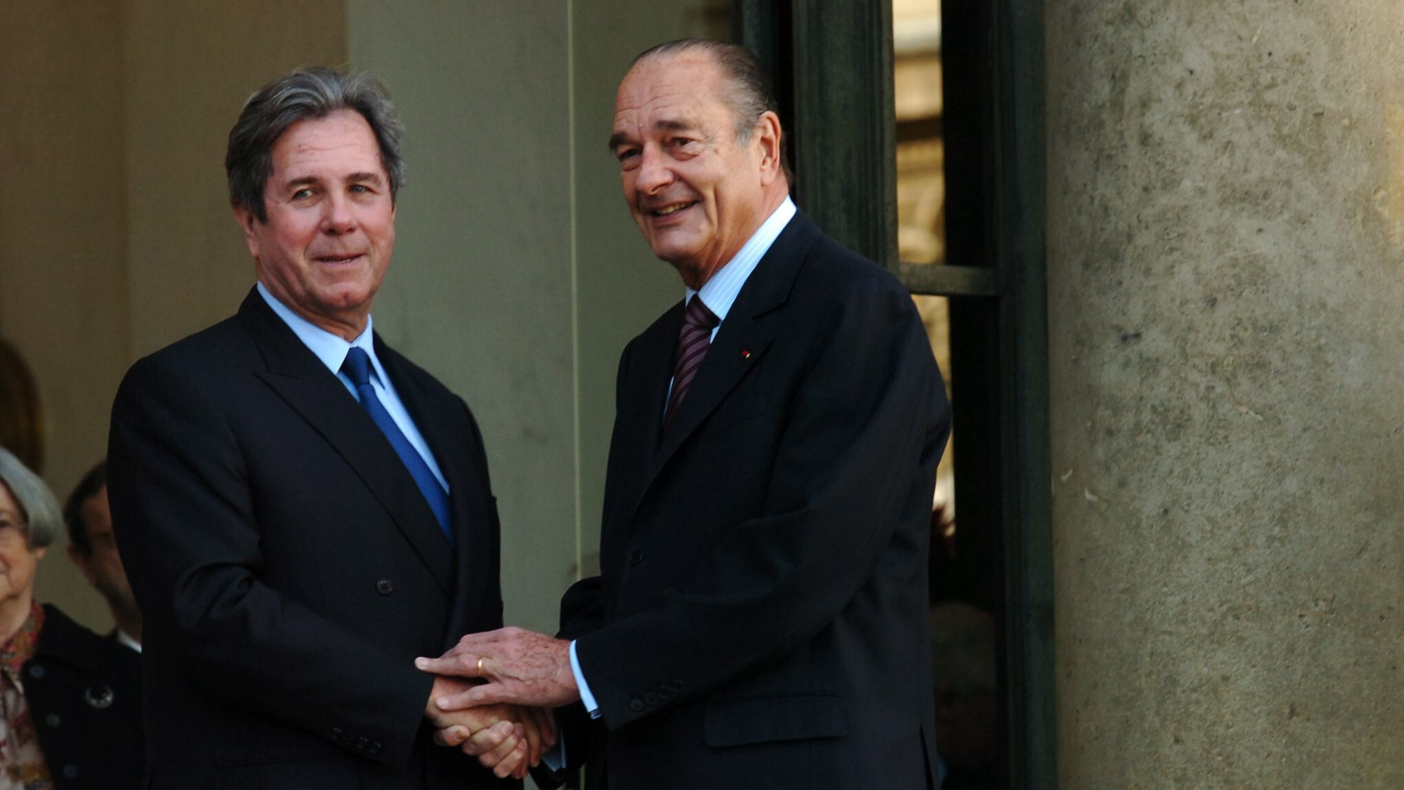 Mon Chirac Background