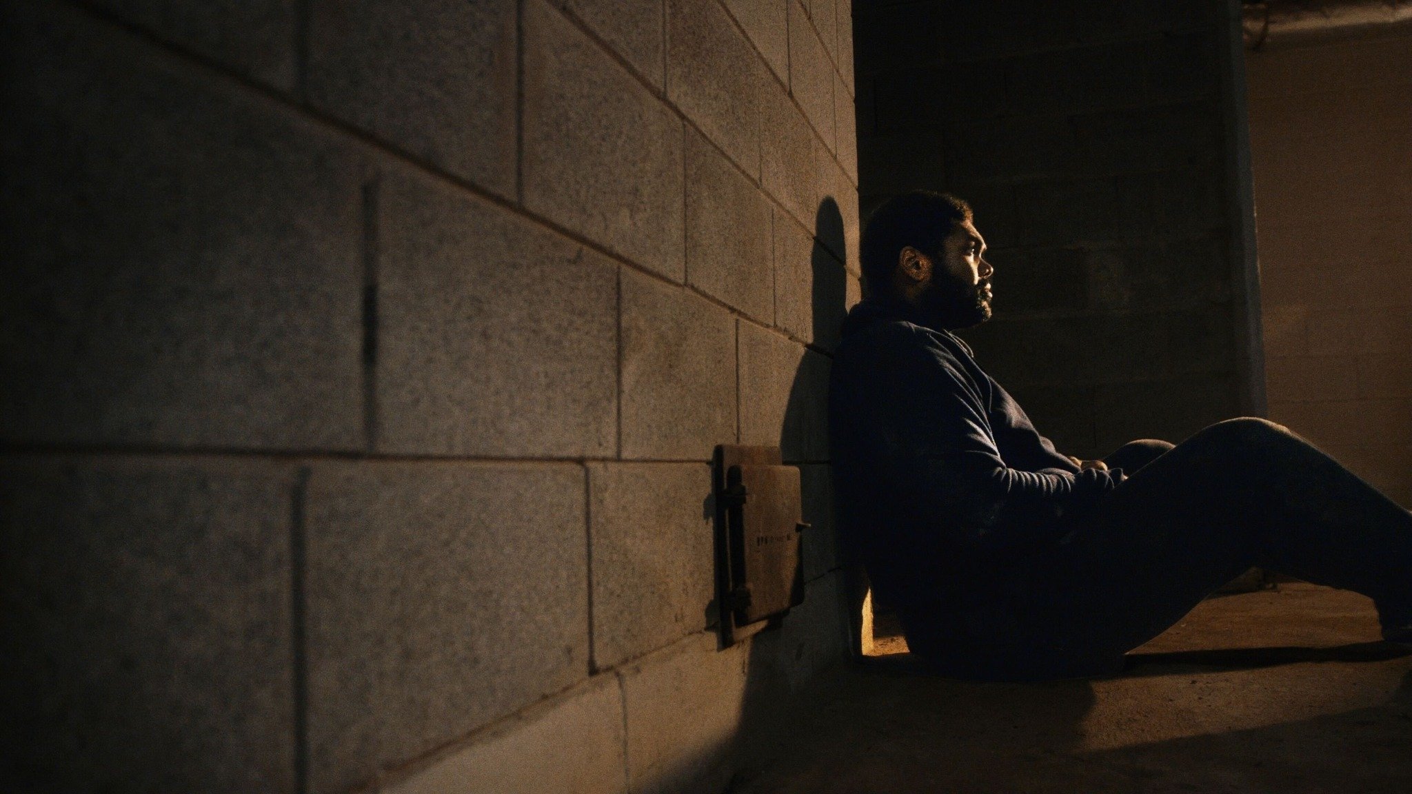 Don't Die Background