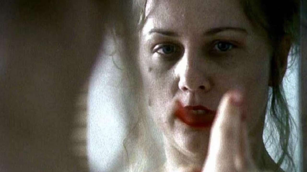 Cutting Moments Background