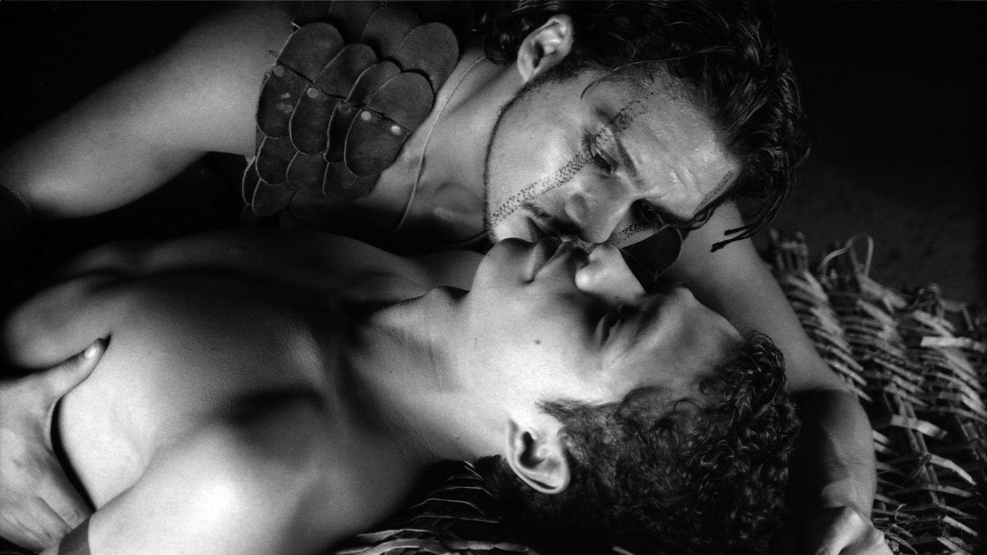 Rabioso sol, rabioso cielo Background