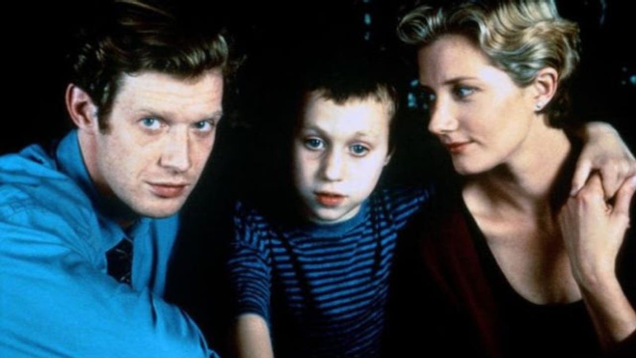 Hollow Reed Background