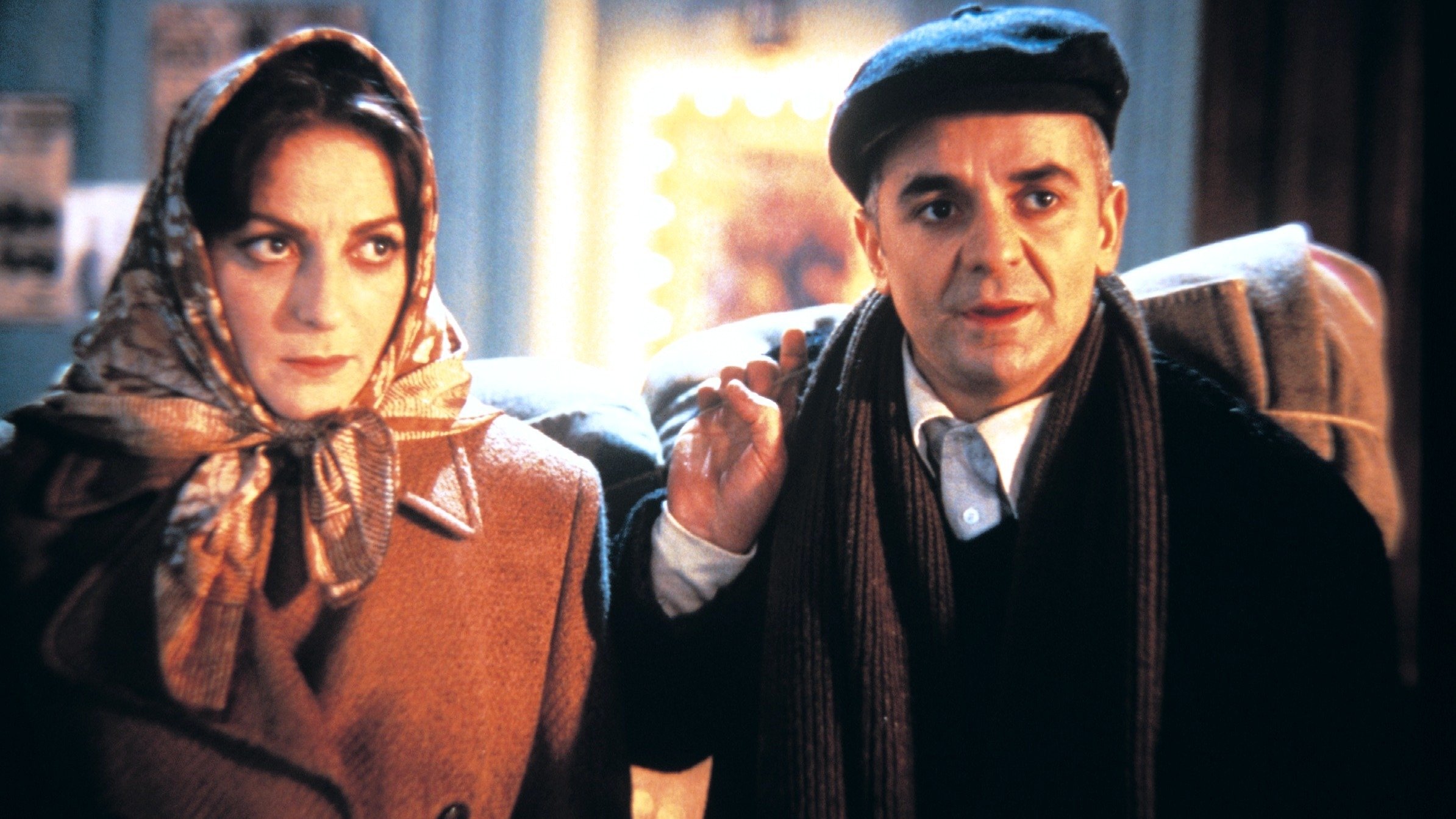 Salkım Hanım'ın Taneleri Background