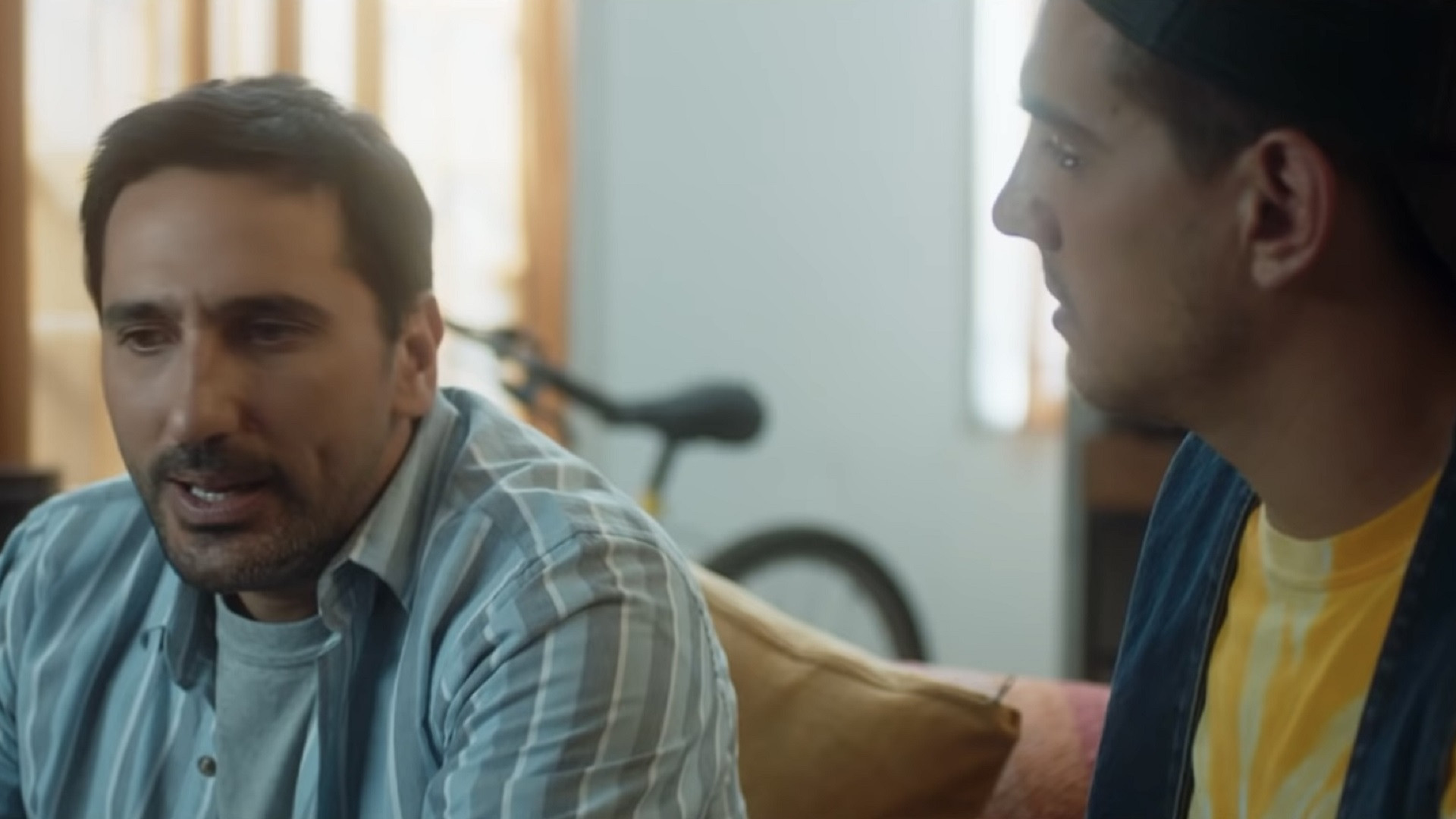 Busco novia Background