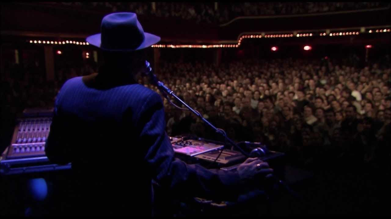 Gotan Project : Tango 3.0 Live at The Casino de Paris Background