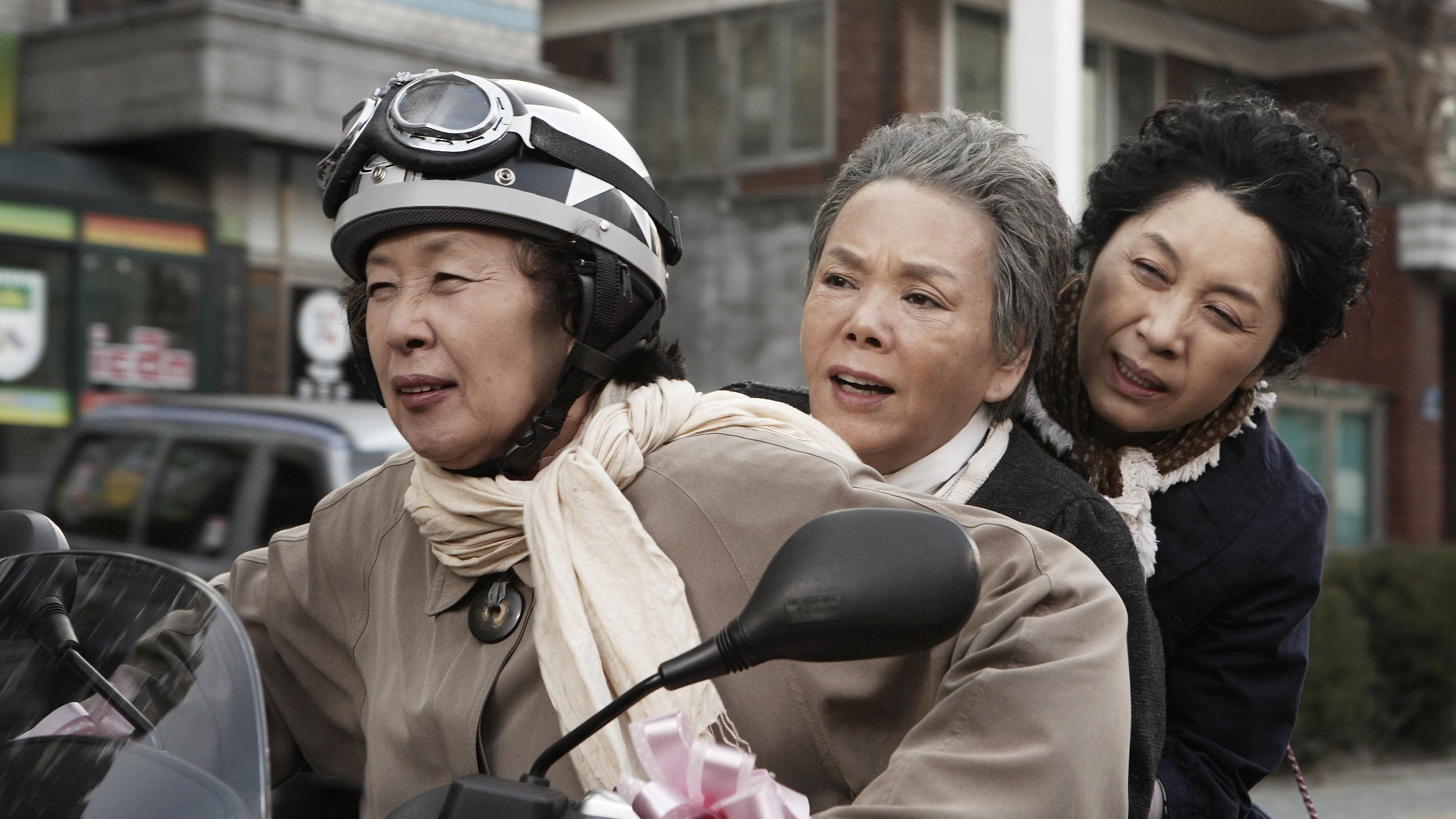 Twilight Gangsters Background