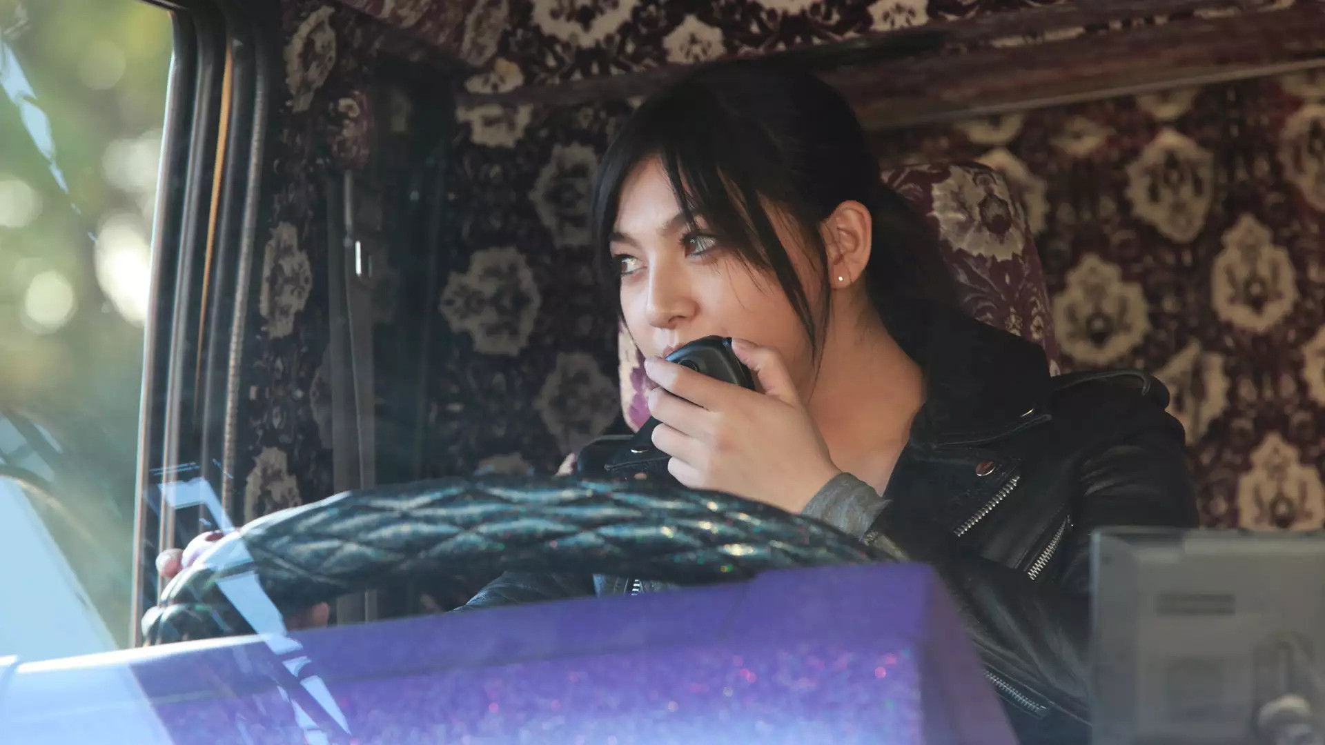 Decotora Gal 3: Sena Background