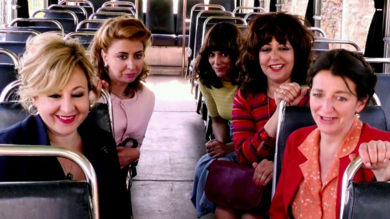 Villaviciosa de al lado Background