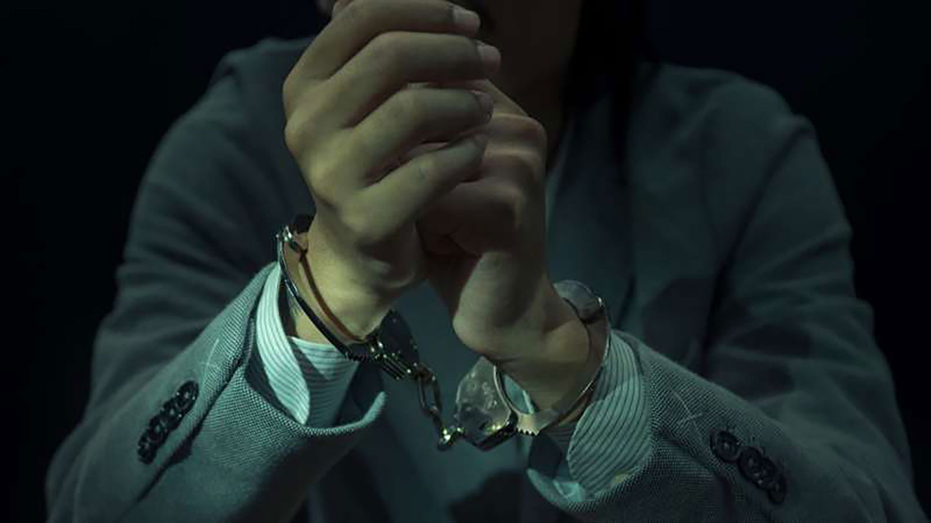 Evil Talks: Chilling Confessions Background