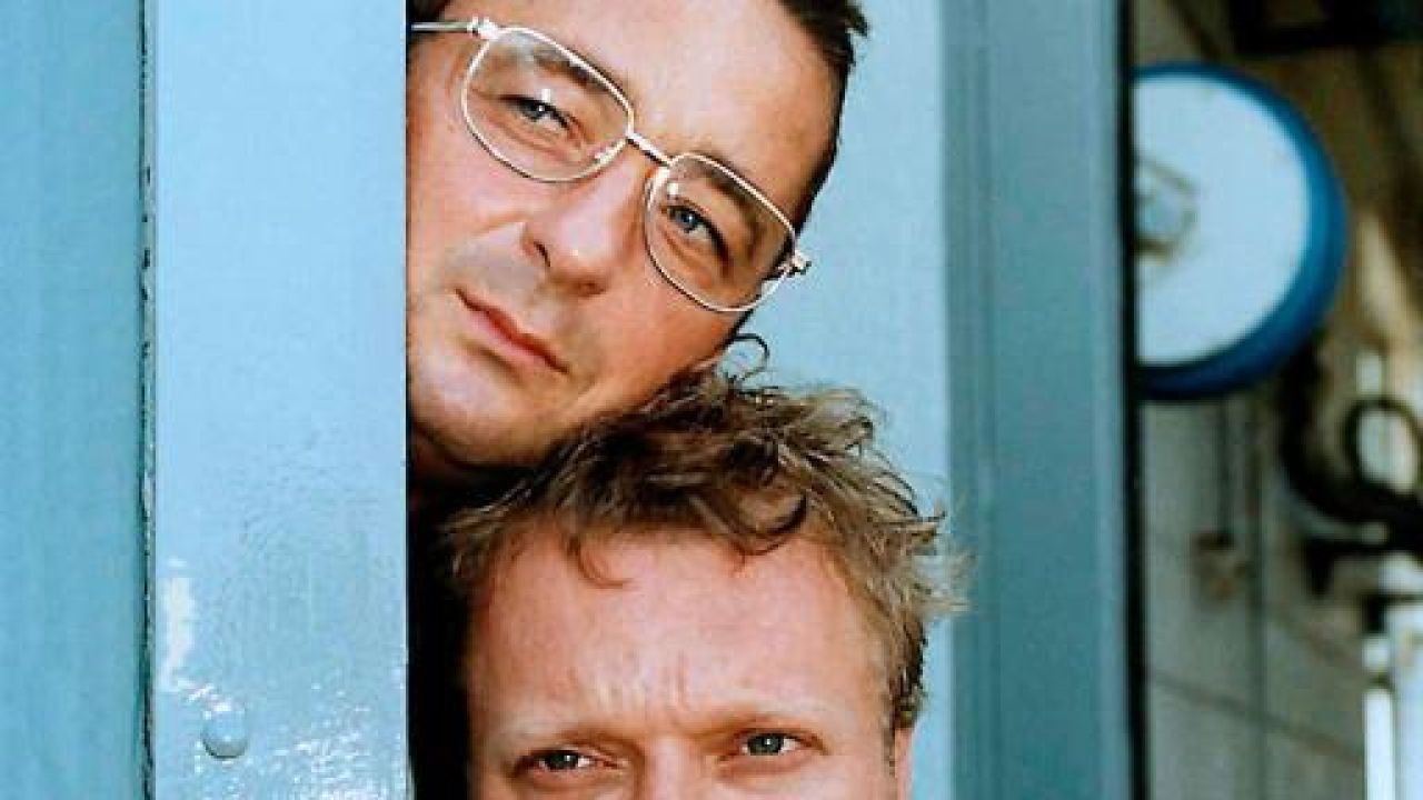 Fink fährt ab Background