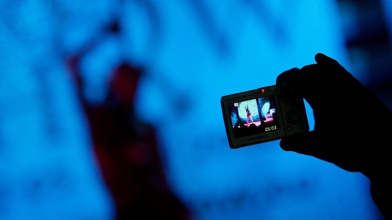 Porno Unplugged Background