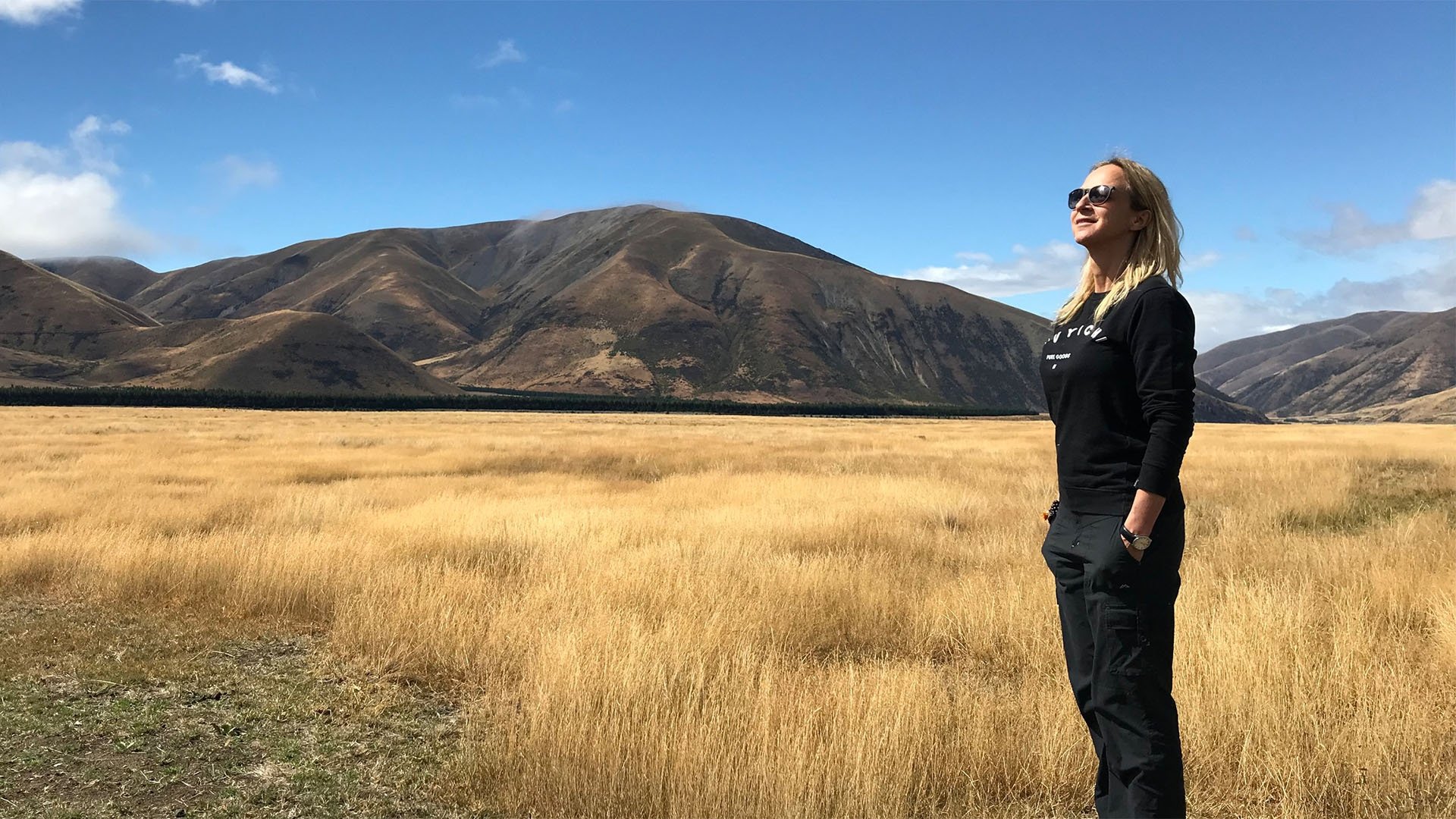 Floortje To The End Of The World Background