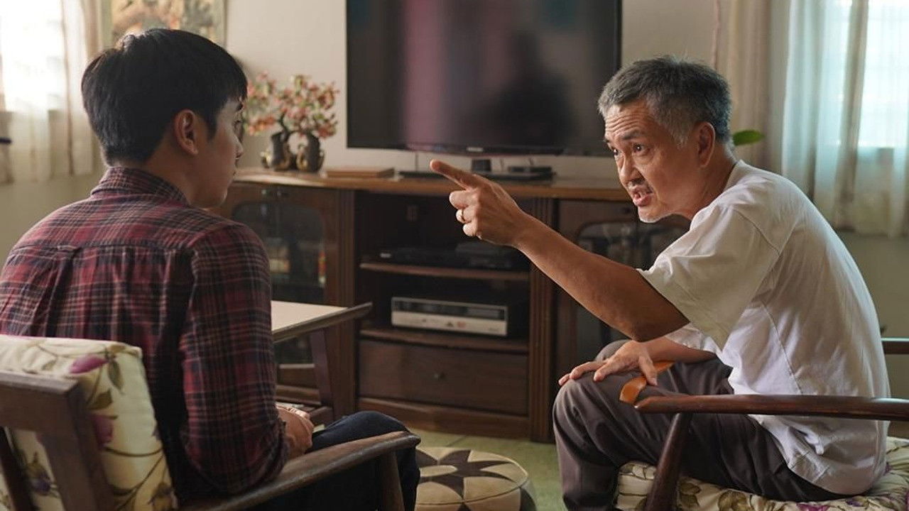 Rain Town Background