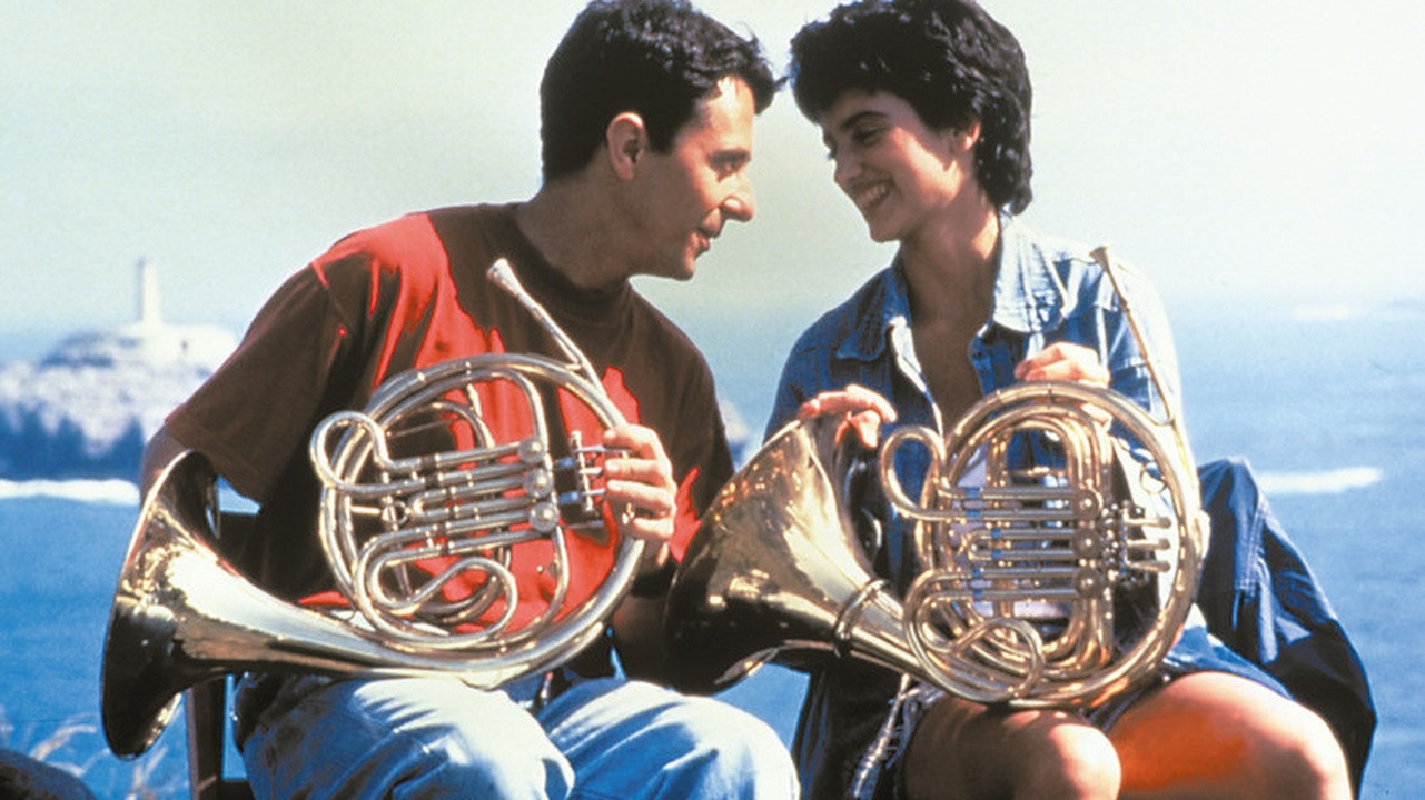 Alegre ma non troppo Background