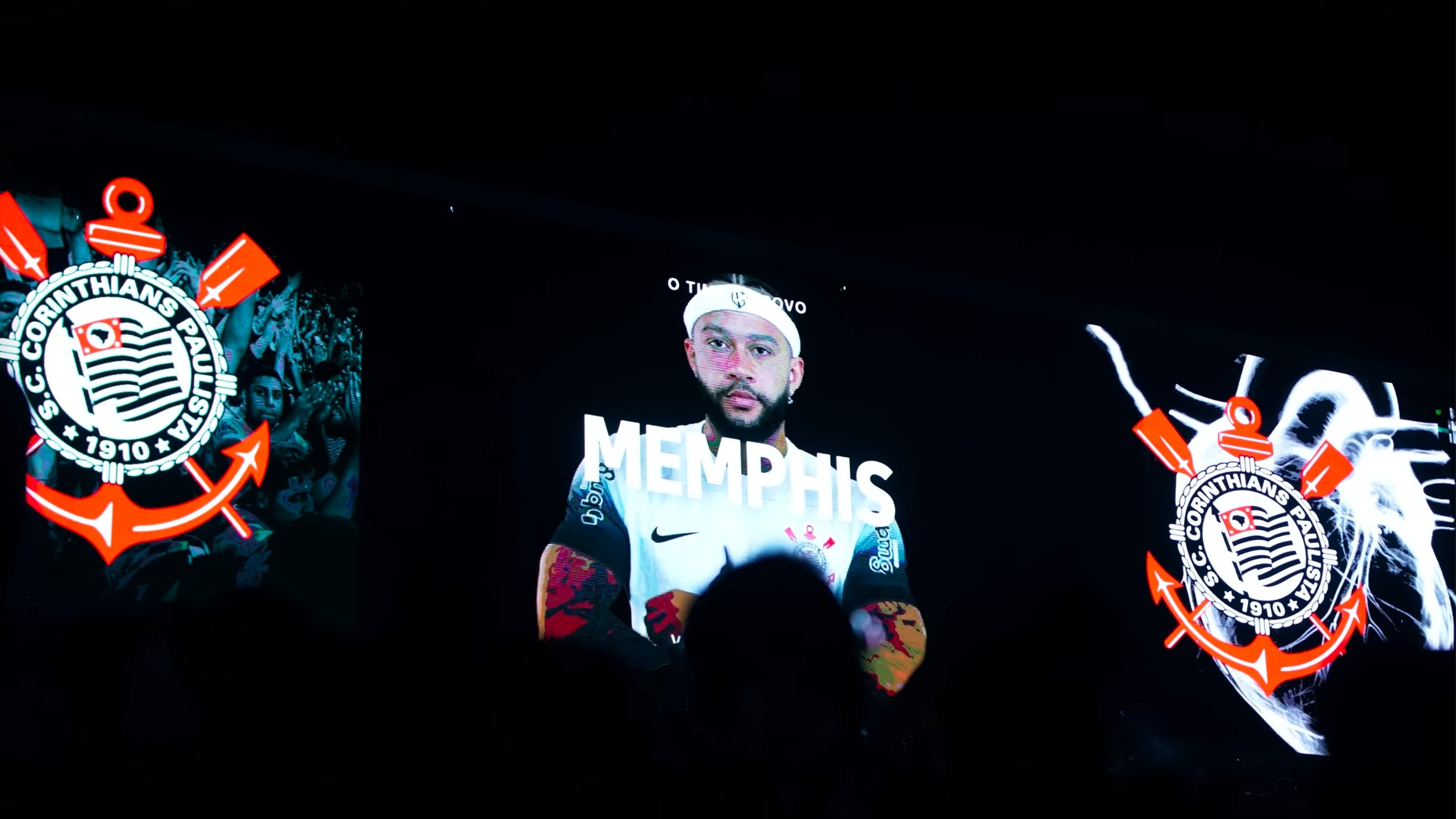 Memphis - Echoes of a New World Background