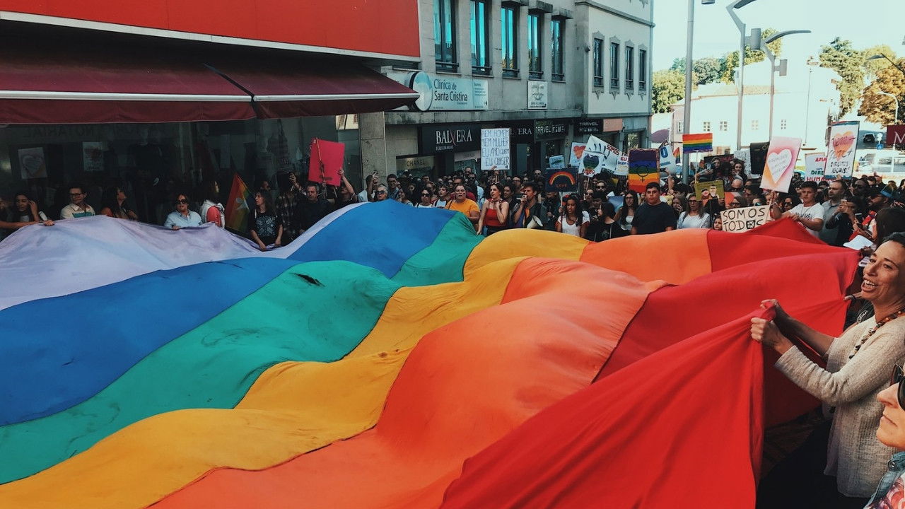 Marchamos Background