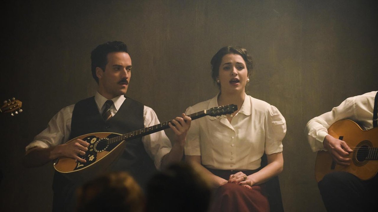 Ouzeri Tsitsanis Background