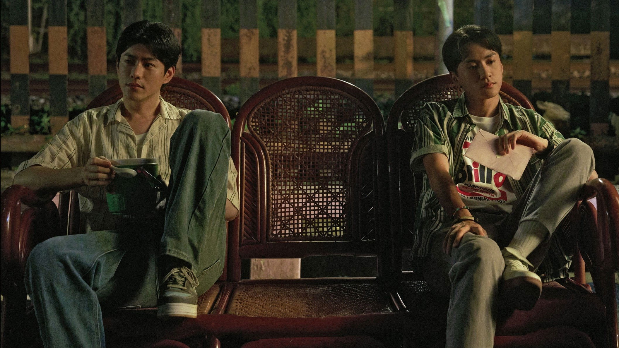 Love Leads to The Success Background