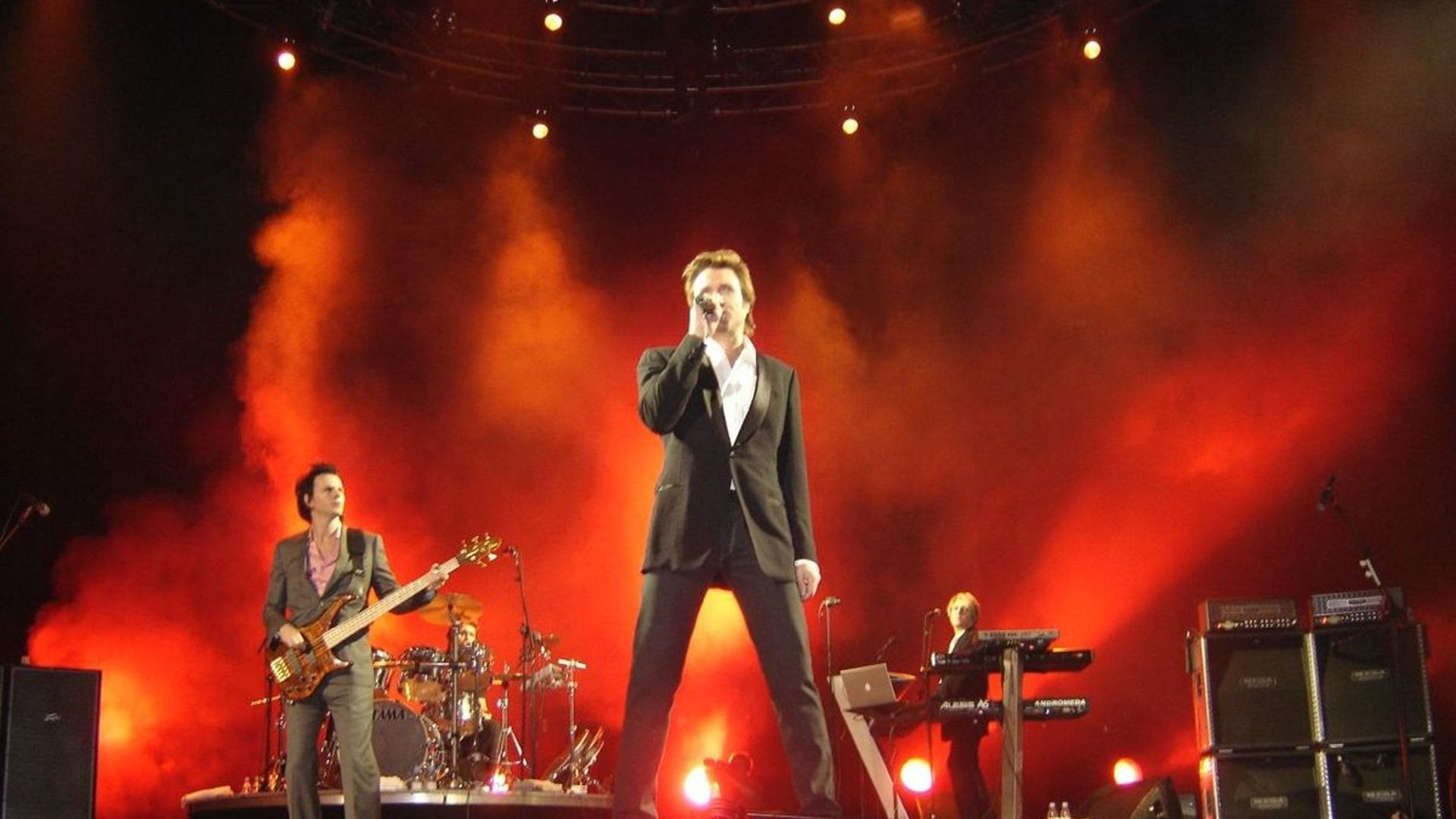 Duran Duran - Live At Wembley Arena Background
