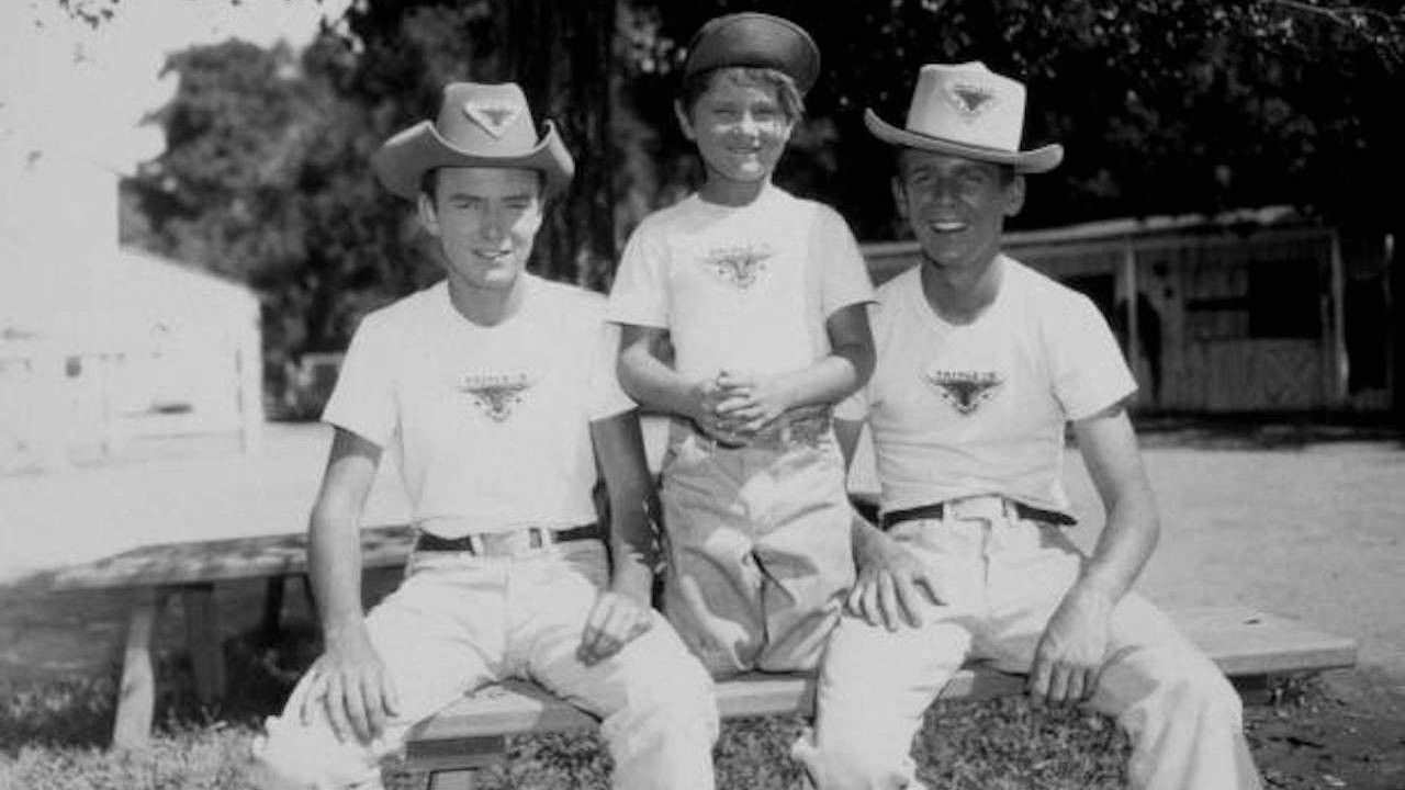 Further Adventures of Spin and Marty Background