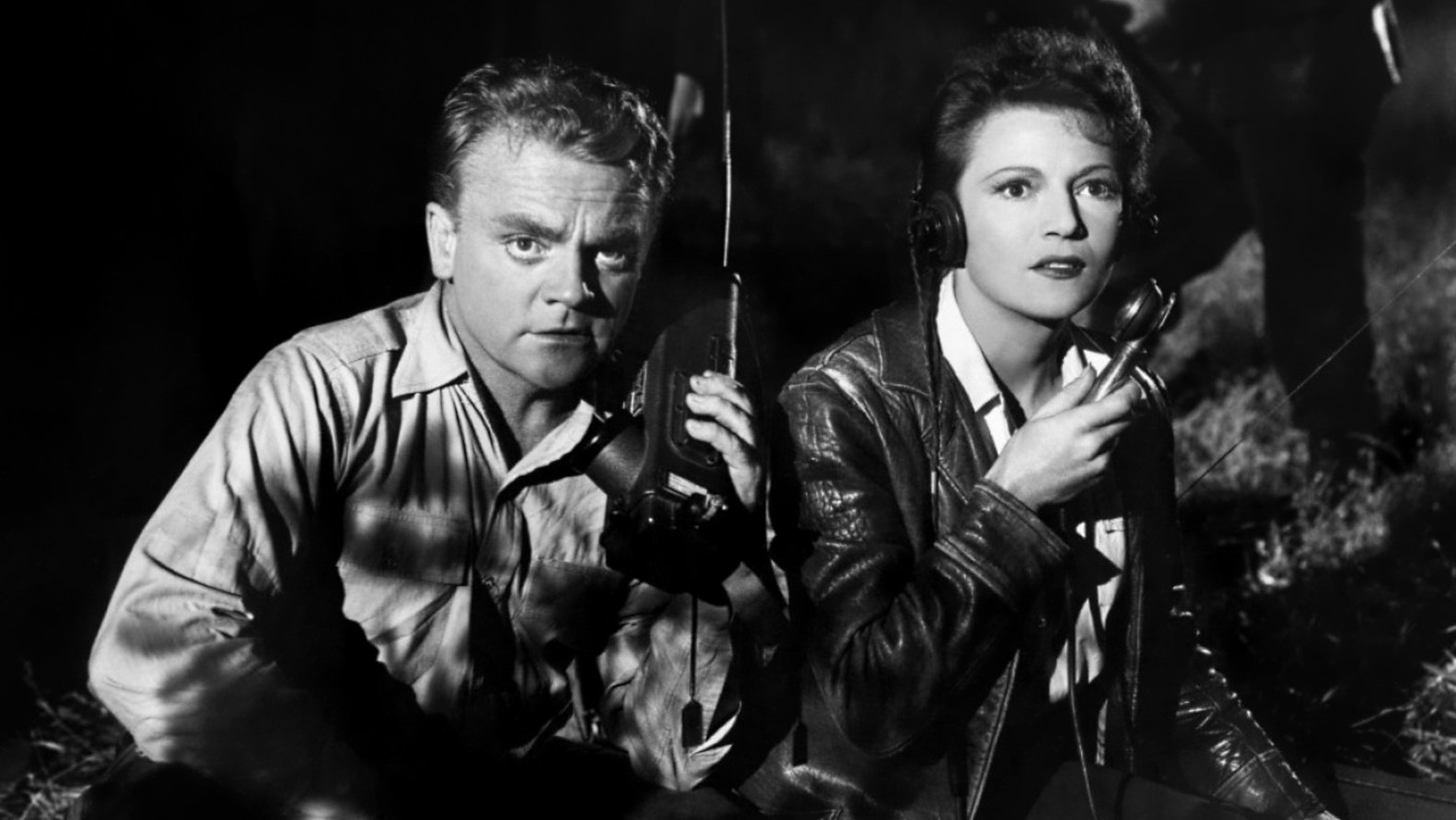 13 Rue Madeleine Background