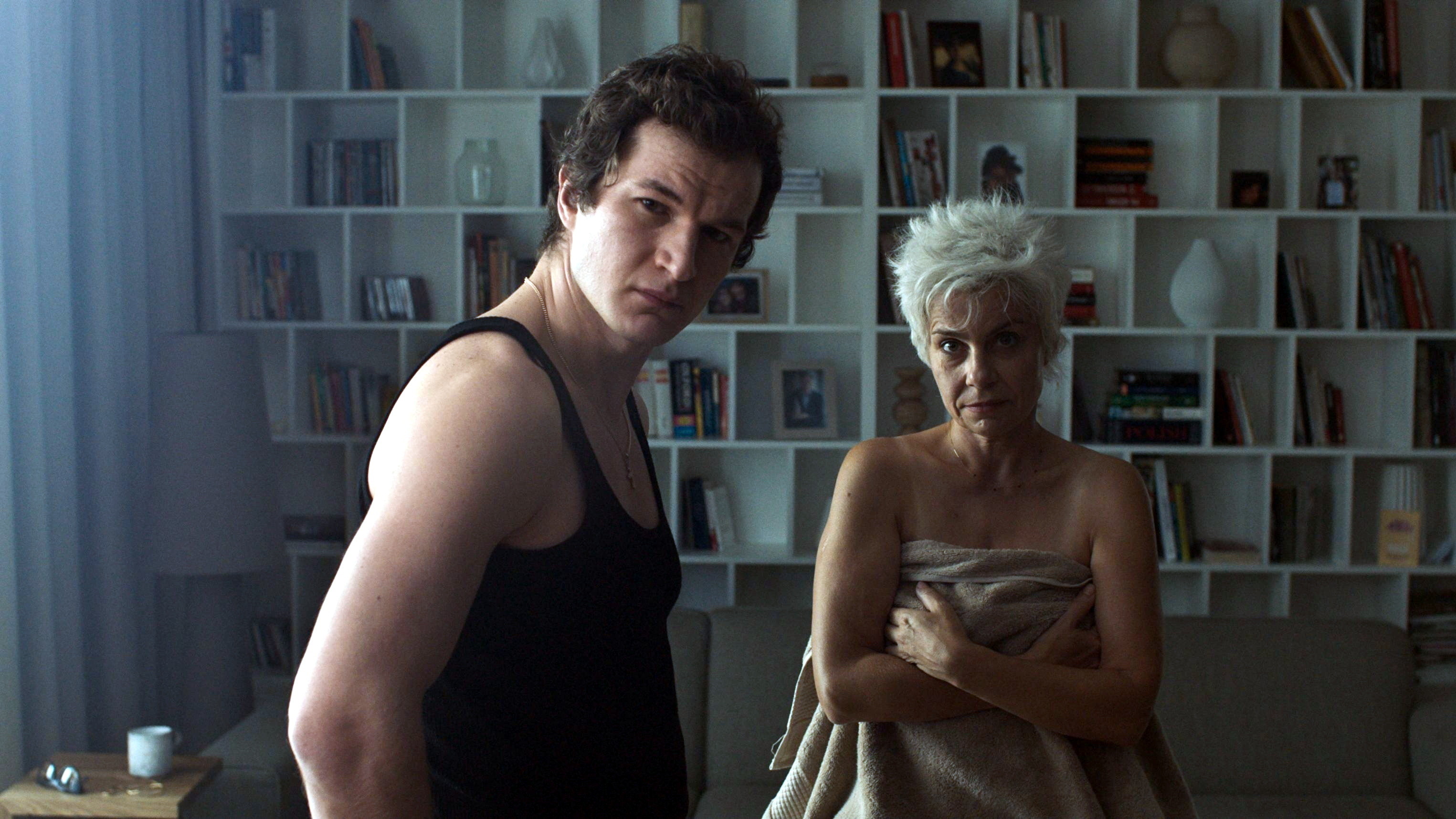 Never Gonna Snow Again Background