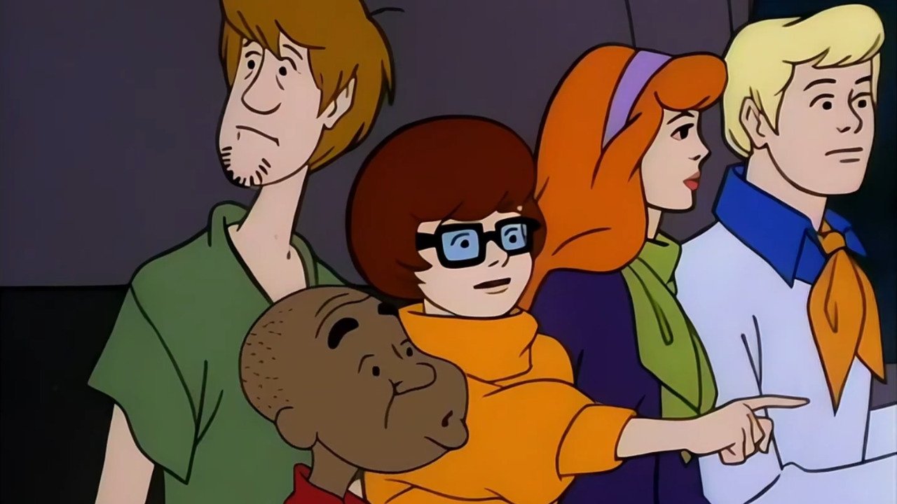 Night of the Living Doo Background