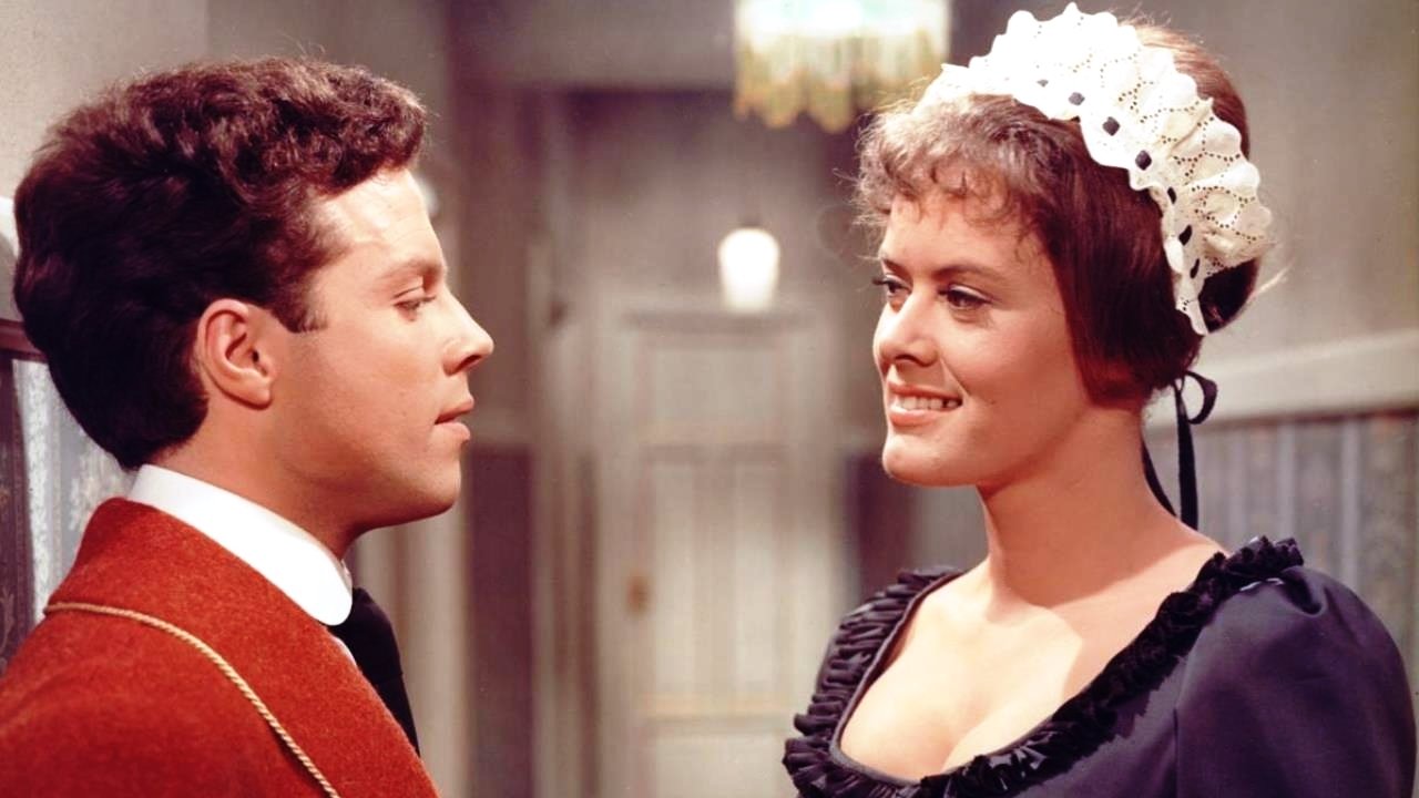 Erik Soya's 17 Background