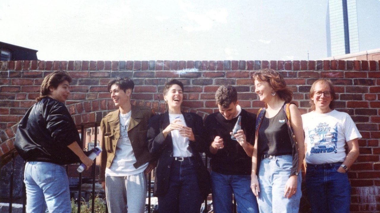 No Straight Lines: The Rise of Queer Comics Background