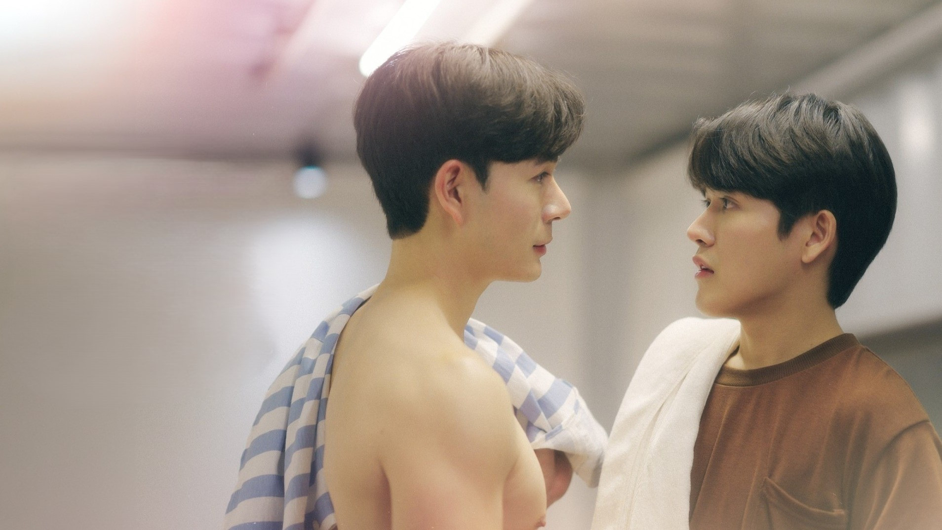 Love on Lo Background