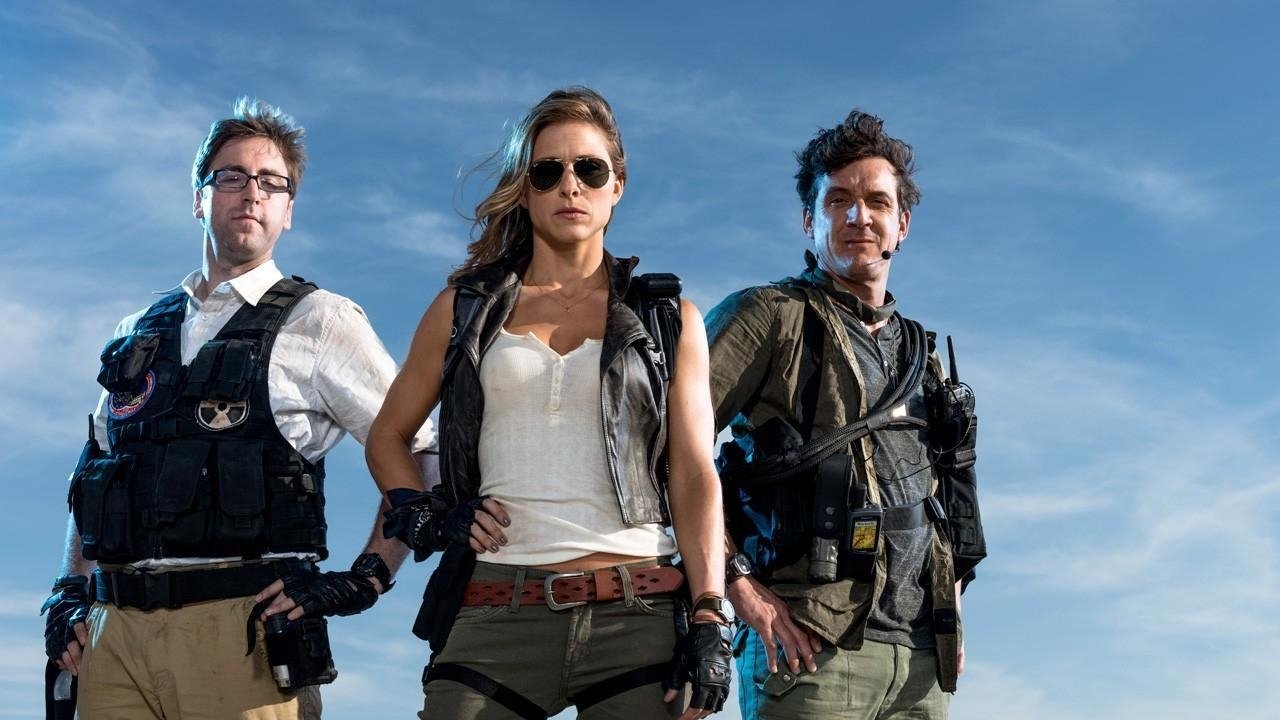 Chasing UFOs Background