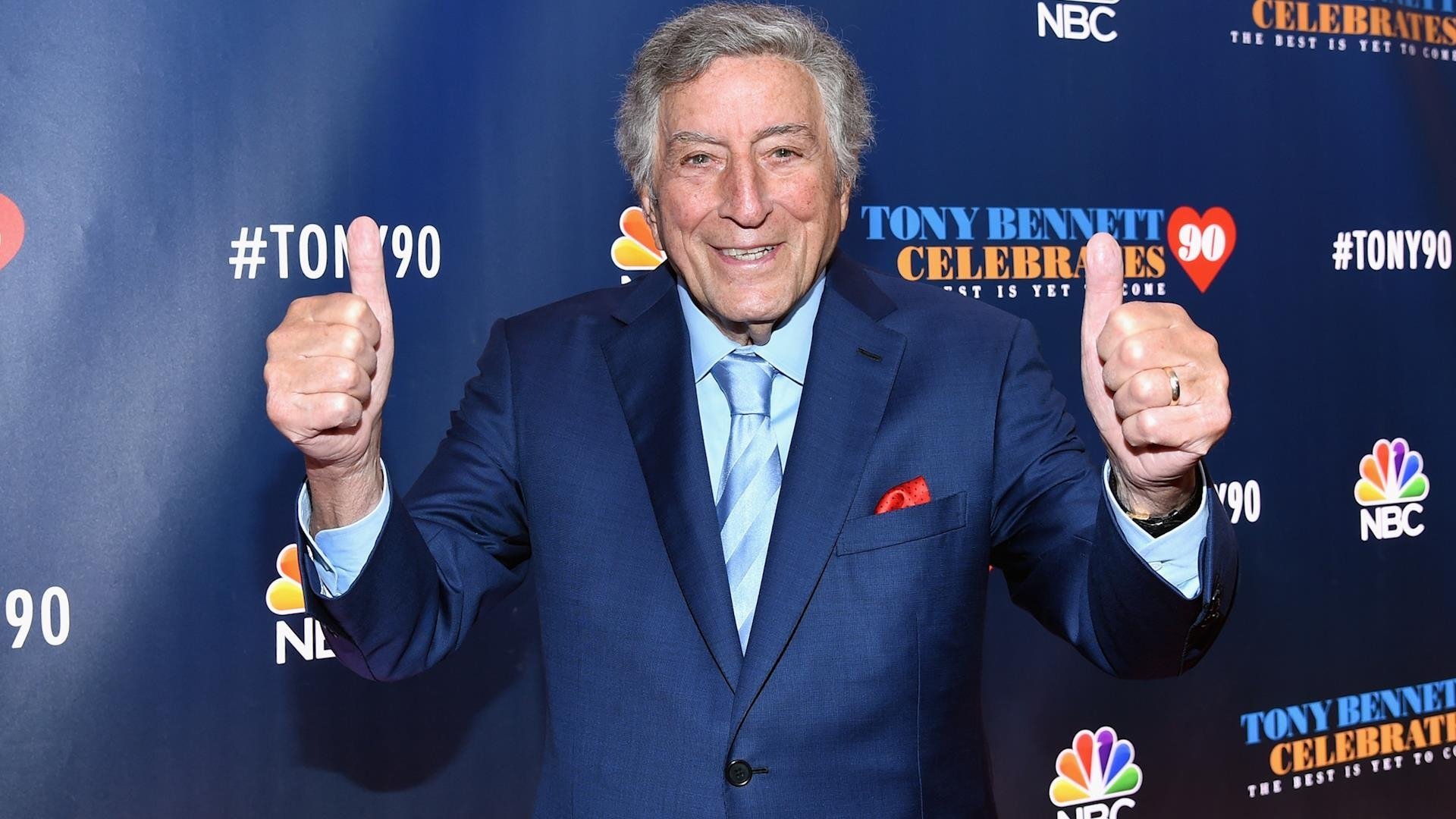 Tony Bennett Celebrates 90 Background