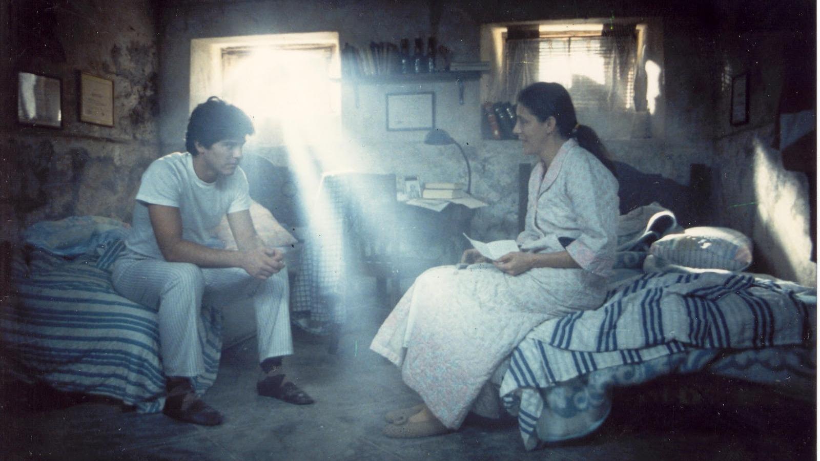 Principio y fin Background