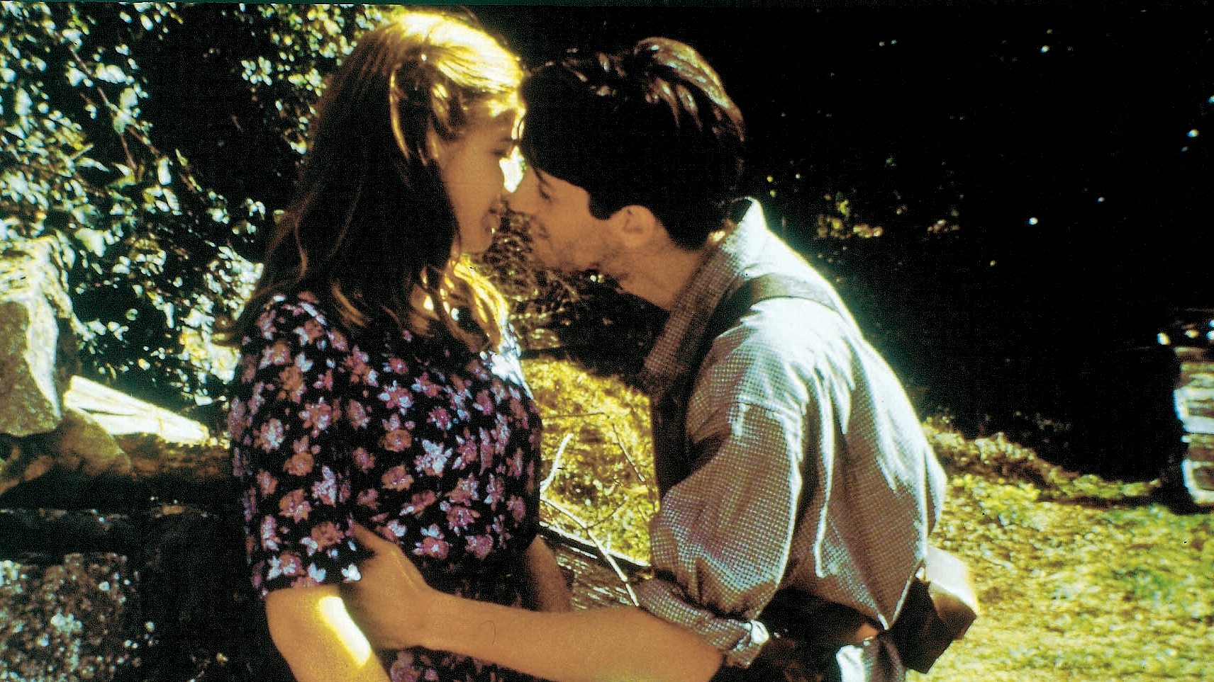 Silencio roto Background