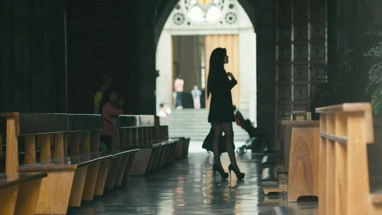 Decadencia Background