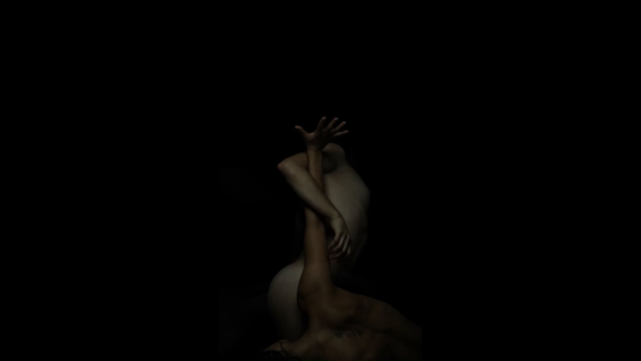 Murderess Background