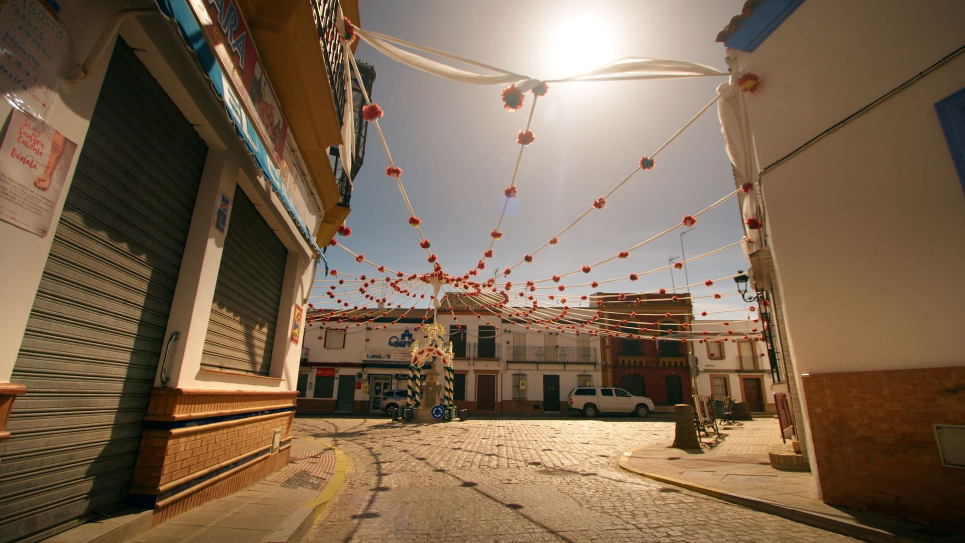 Europa glüht - Wie Hitzewellen unser Leben verändern Background