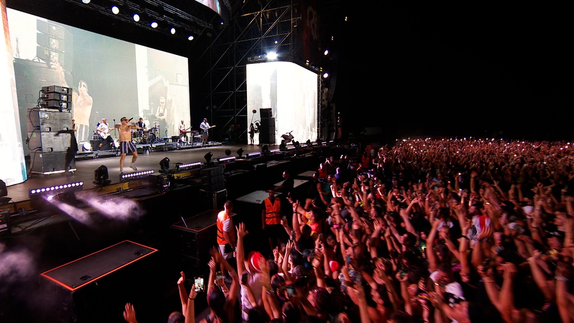 Red Valley: Siamo quello che ascoltiamo Background