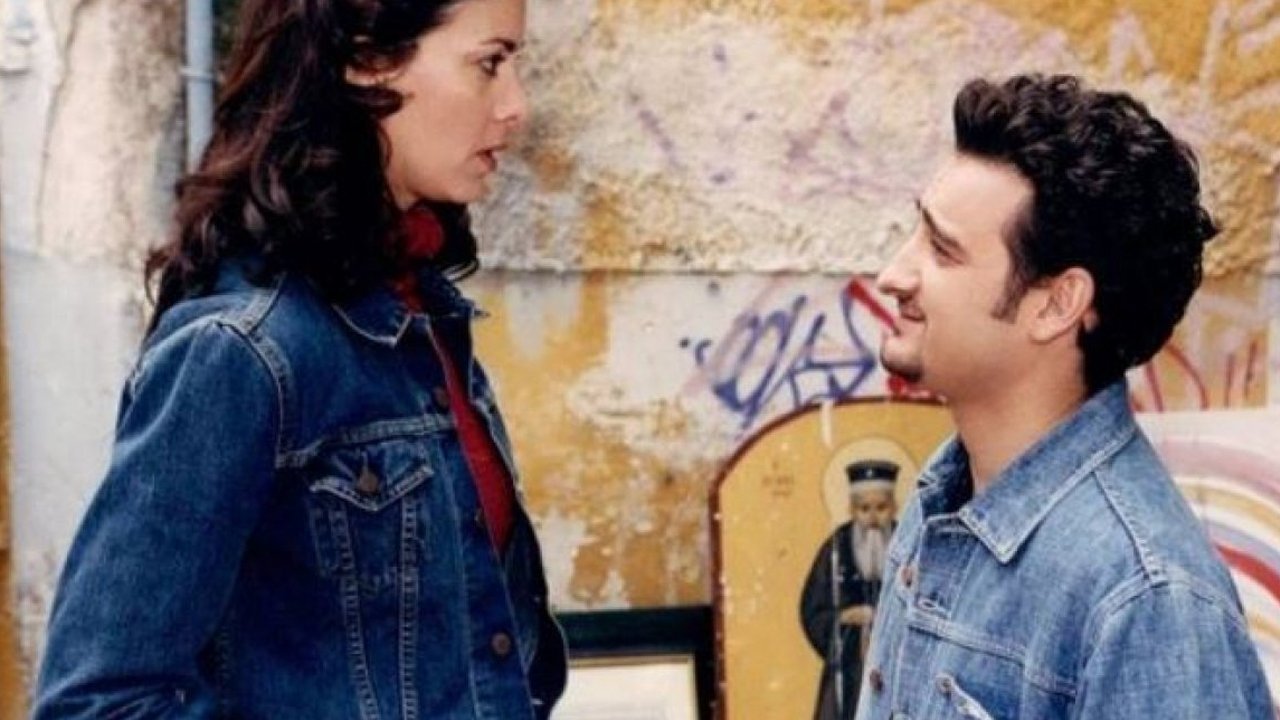 Eisai To Tairi Mou Background